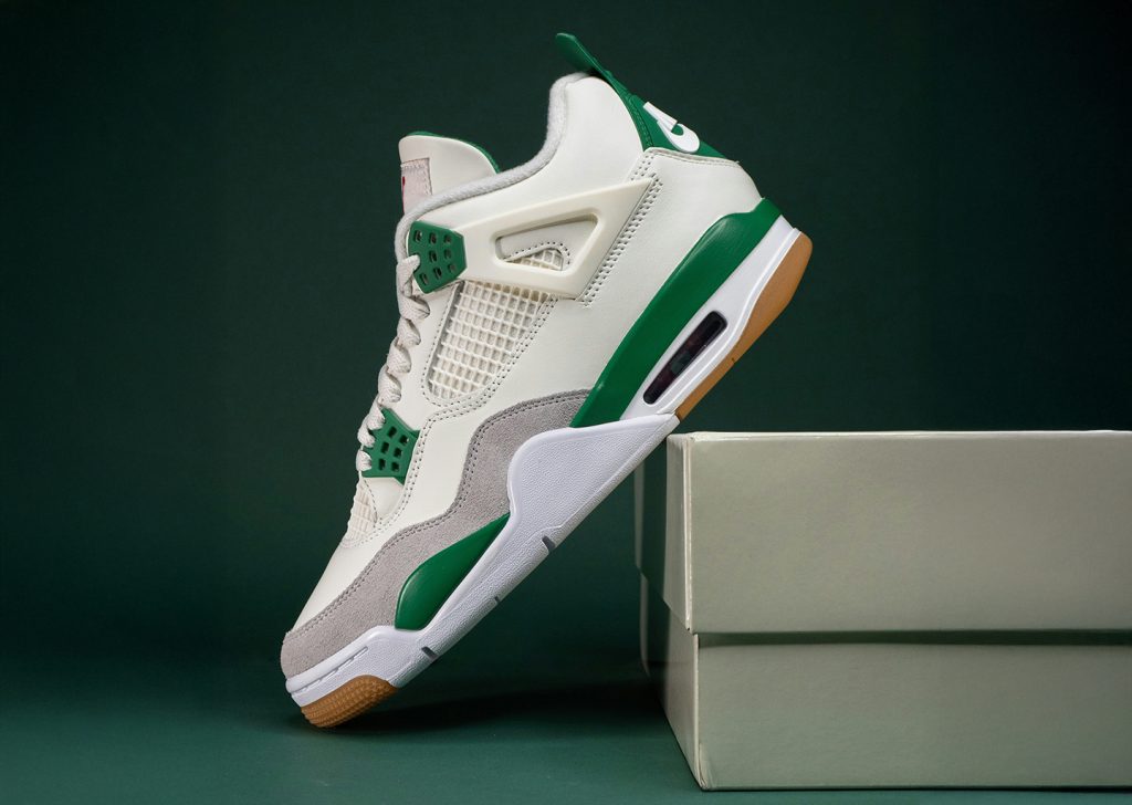 Comment reconnaître de vraies Jordan 4 ? Les points de contrôle essentiels