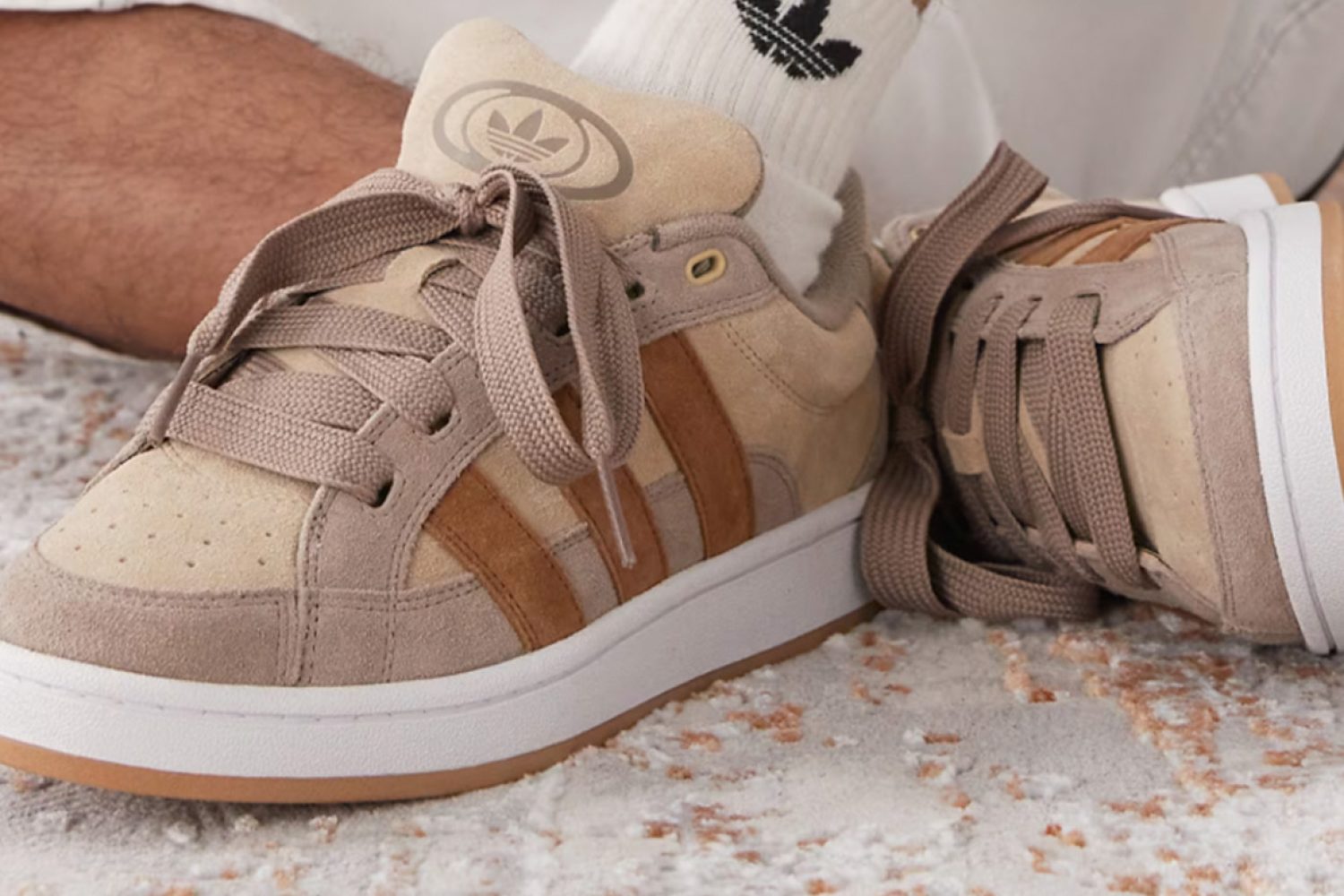 Comment nettoyer des Adidas Campus en daim : astuces efficaces pour modèles beige et 00s