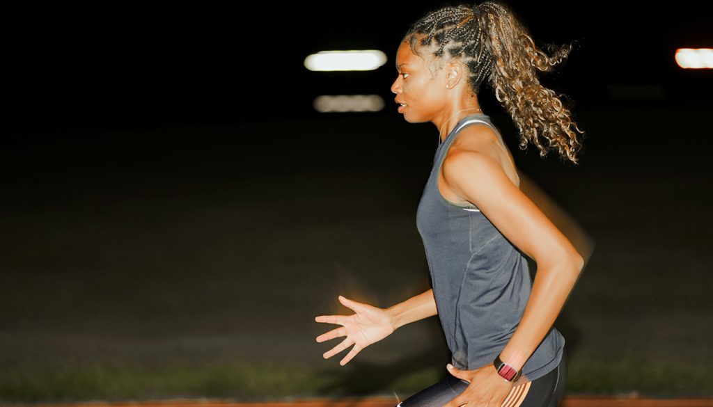 Découvrez les meilleures sneakers et équipements pour le running, le training et le fitness afin d'améliorer vos performances et franchir un nouveau cap dans votre entraînement.