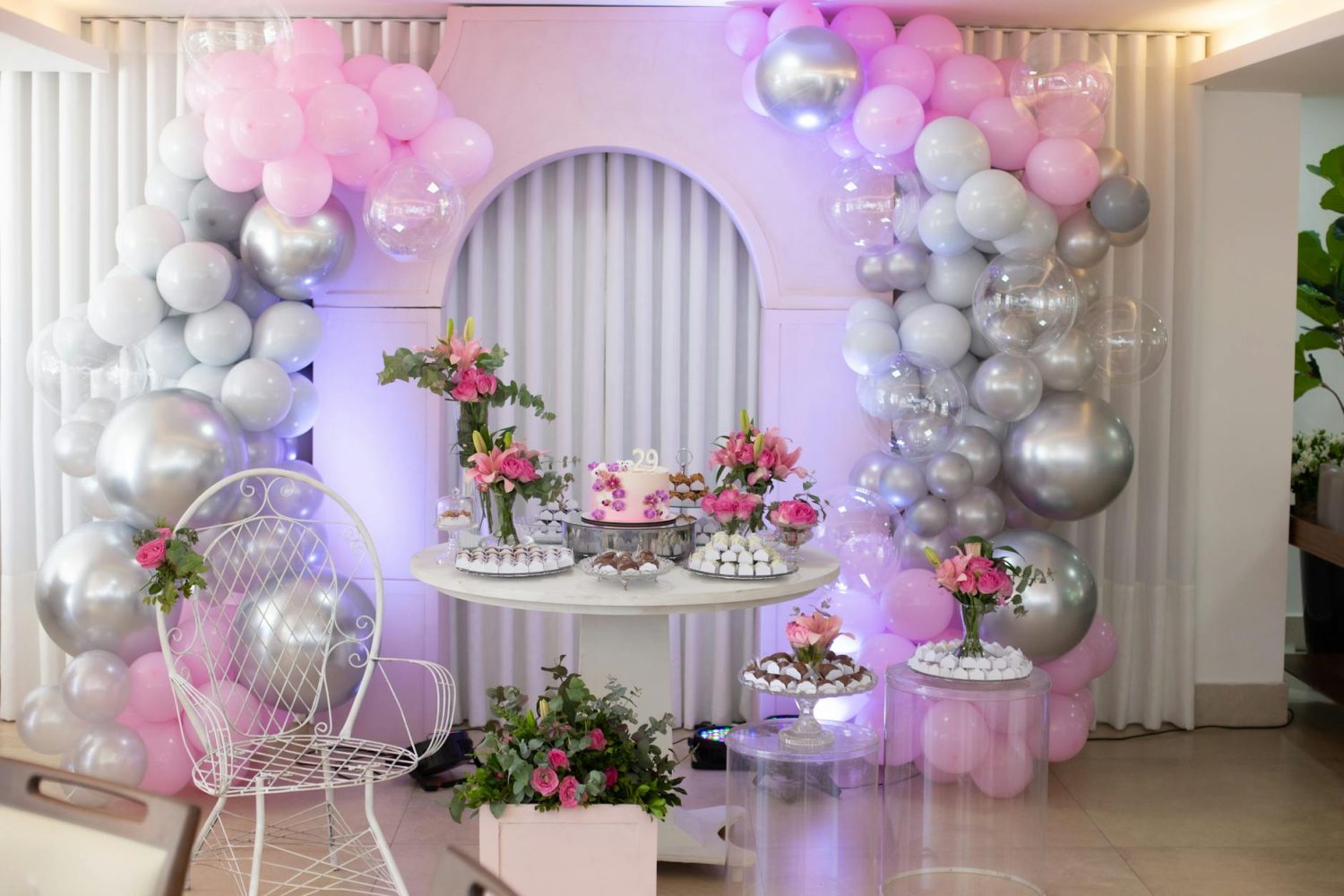 Thème anniversaire 40 ans : idées originales et conseils pour une fête inoubliable