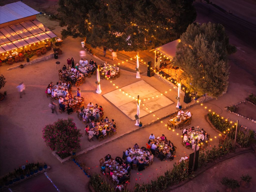 Jeux mariage pendant le repas — jeux de mariage à table amusants