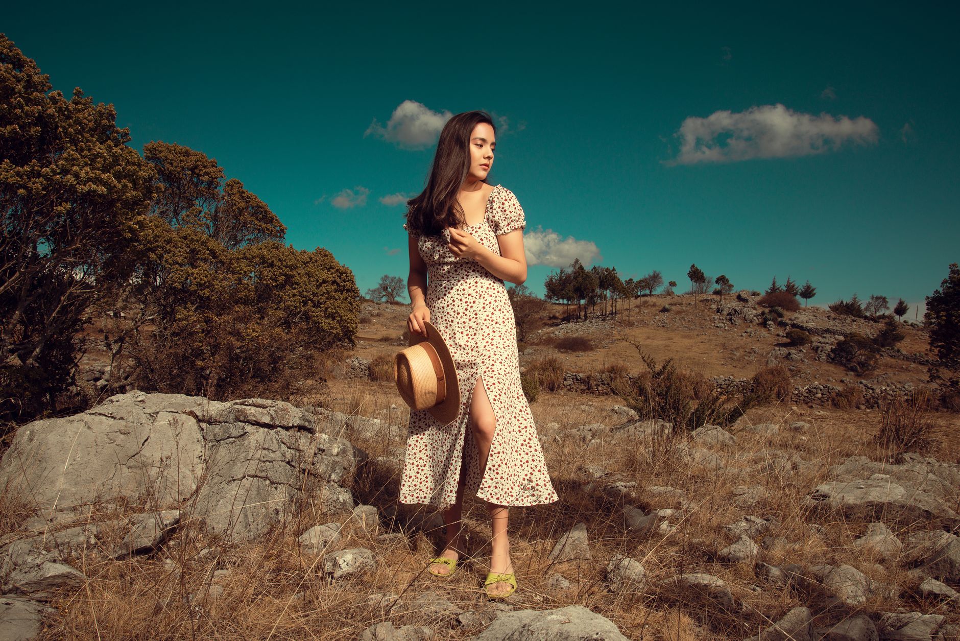 Quelles chaussures avec une robe longue selon le style de robe et le rendu recherché — robe longue avec chaussures style été