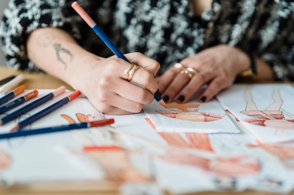 Comment créer sa marque de — croquis de mode collection de vêtements