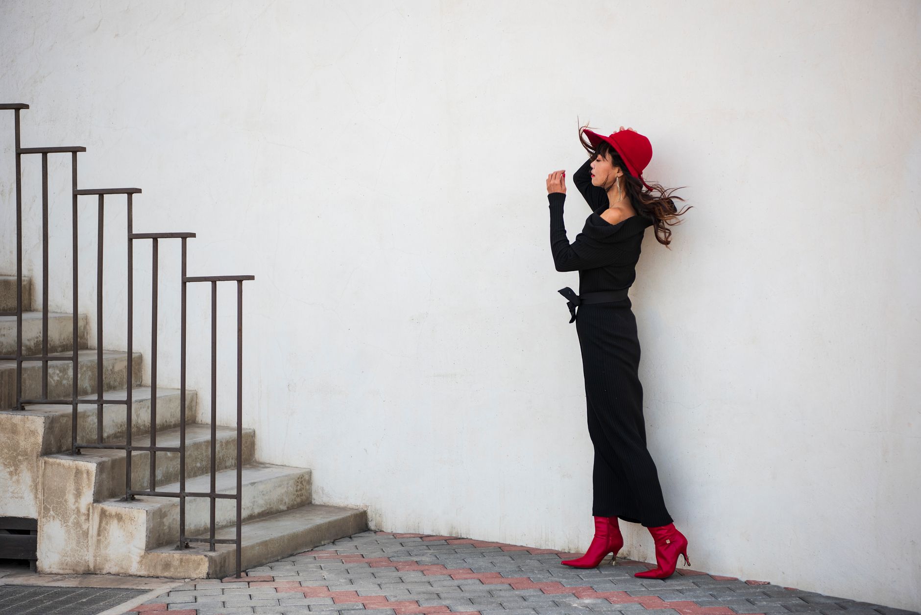 Comment choisir une robe pull longue qui fait vraiment le travail — tenue robe pull longue style urbain
