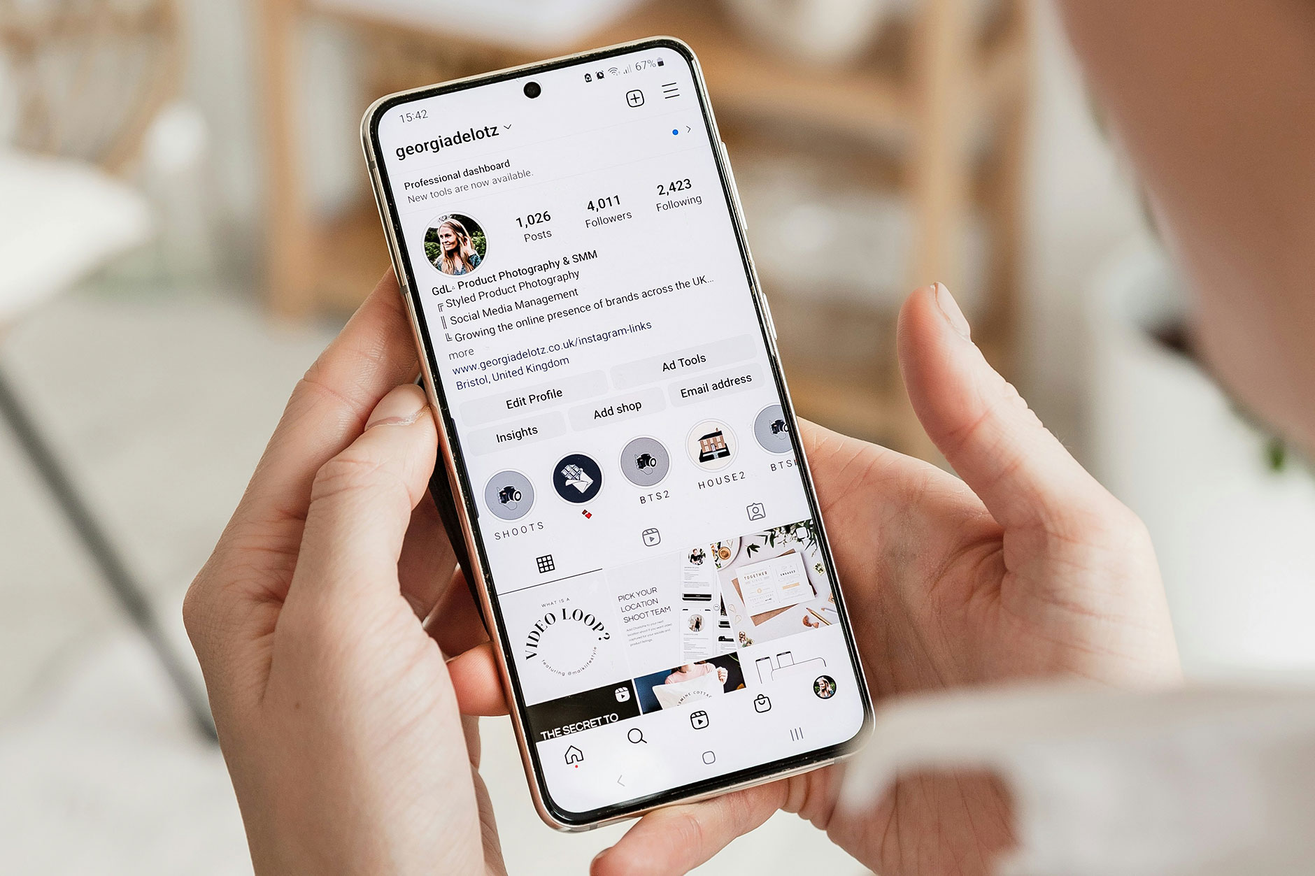 découvrez des exemples de bios instagram inspirantes pour créer un profil professionnel, personnel ou créatif qui vous ressemble et attire l’attention.