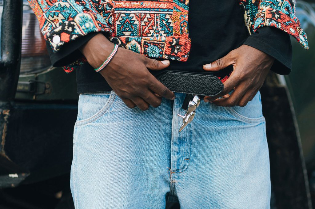 Jean homme tendance : choisir la coupe qui donne du style sans en faire trop